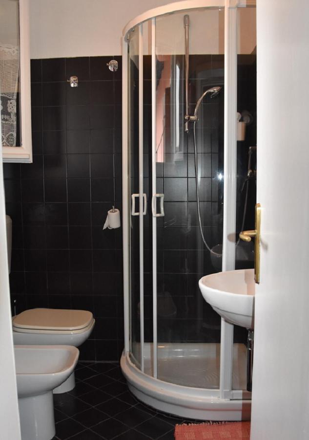 B&B Al Ducale And Apartments بارما المظهر الخارجي الصورة